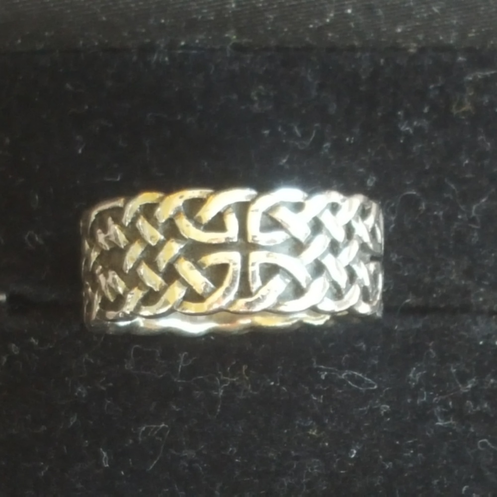 Sterling Silver Celtic Knot Band